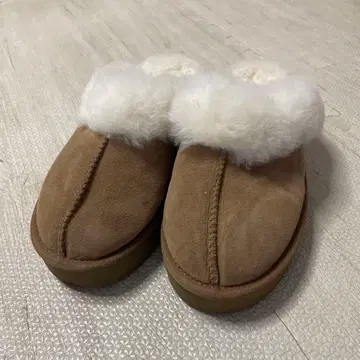 [새상품급] 코스트코 (커클랜드) 무스탕 샌들 24cm