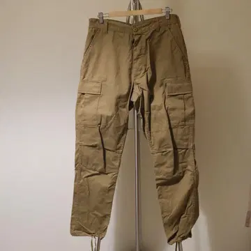 카고 팬츠 카키색 허리 조절 기능 포함