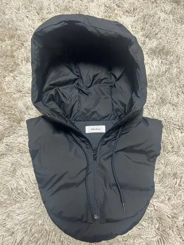 미라 오웬 Mila Owen 패딩 다운 발라클라바 후드 미사용 새상품