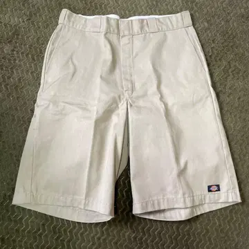 디키즈 루즈핏 하프 팬츠 38인치