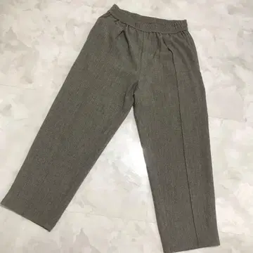 새상품 쉽스 13750엔 슬랙스