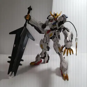 완성품 발바토스 루푸스 렉스 철혈의 오펀스 건담 프라모델 HG