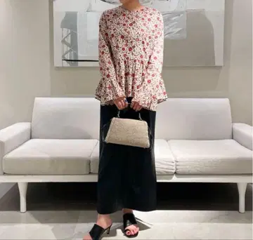 새상품급 macphee 투모로우랜드 리버티 블라우스 프릴