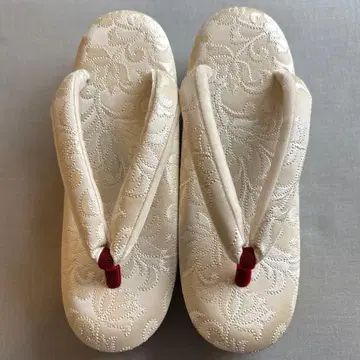 아이보리 자수 조리 힐 약 5cm