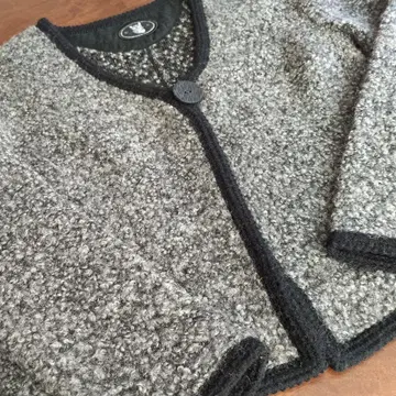 이타리야 노카라 자켓 그레이와 블랙 혼합