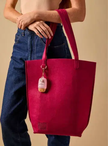 [택 포함 새상품] Bath & Body Works 마젠타 토트백