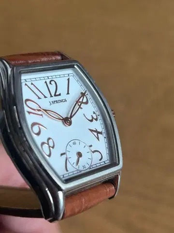 J.SPRINGS BLD008 쿼츠 손목시계