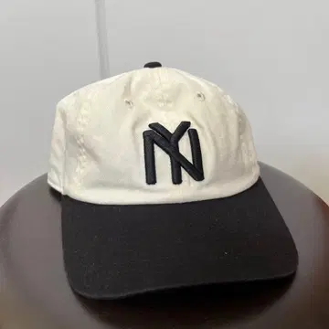 AMERICAN NEEDLE NY 로고 캡 아이보리/블랙