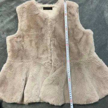 SCOT CLUB 베이지 퍼 베스트