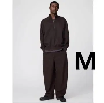 유니클로 U 다크 브라운 M 브러쉬드 맨투맨 와이드 팬츠