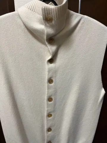 CABAN 아이보리 하이넥 베스트 F 사이즈