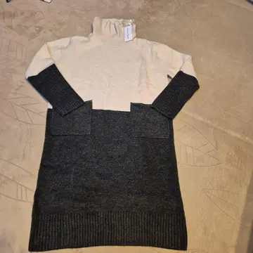 새상품 kawai okada 터틀넥 니트 튜닉