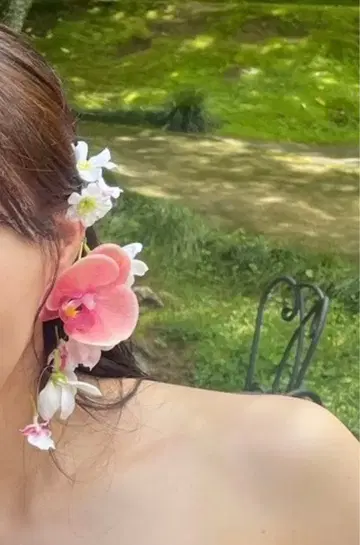 플라워 이어커프