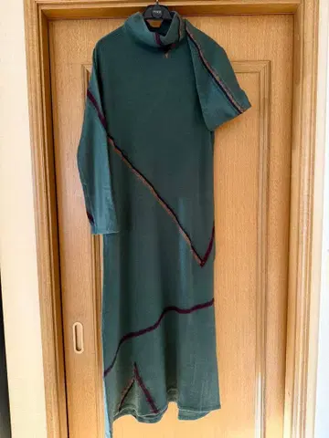 요건 레일 울 100% 그린 롱 원피스