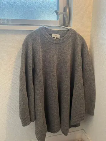 HYKE 그레이 니트