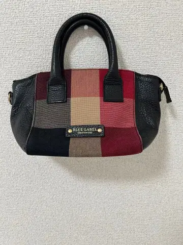 BLUE LABEL 체크 무늬 핸드백