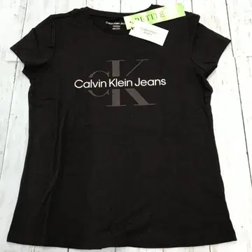 Calvin Klein Jeans 블랙 티셔츠 [ 새상품 미사용 ]