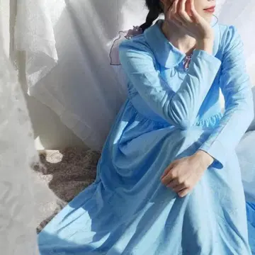 지브리 하울의 움직이는 성 별빛에 물드는 원피스 옷장