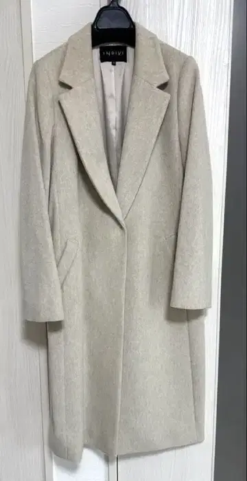 INDIVI 베이지 체스터 코트 38