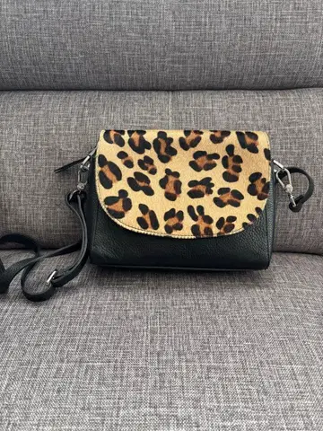 ARCADIA 송치 숄더백 가죽제