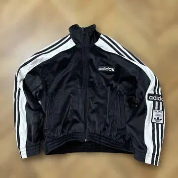 adidas 시게모리 사토미 블랙 벨로아 자켓