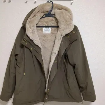 ikka 올리브 모즈 코트