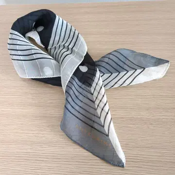 [ 새상품급 ] ANTEPRIMA 도트와 스트라이프의 실크 스카프