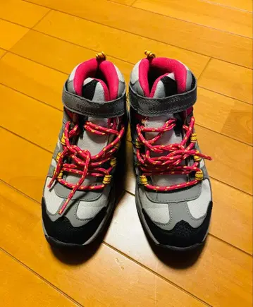 등산화 하이컷 그레이/핑크 22.0cm