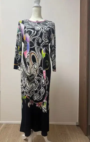 새상품급 LEONARD 레오나르 롱 원피스 LL