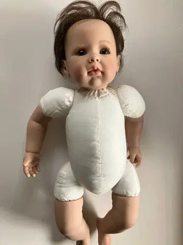 리본 인형 아기 인형