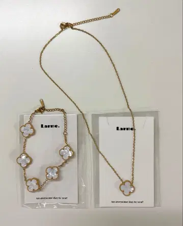 플라워 모티브 골드 목걸이와 팔찌 세트 금속 알레르기 방지