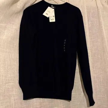 유니클로 캐시미어 크루넥 스웨터 네이비 M 남성용 새상품