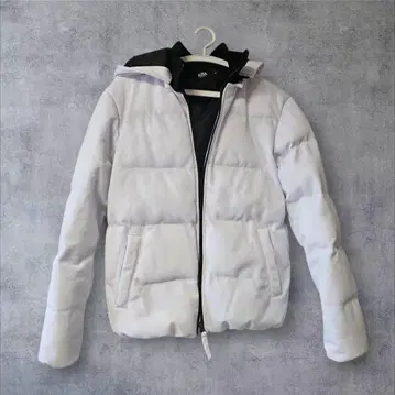 AZUL 화이트 다운 자켓