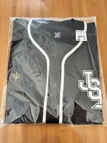 삼대째 JSB 베이스볼 셔츠 블랙