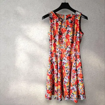 플라워 프린트 슬리브리스 미니 원피스