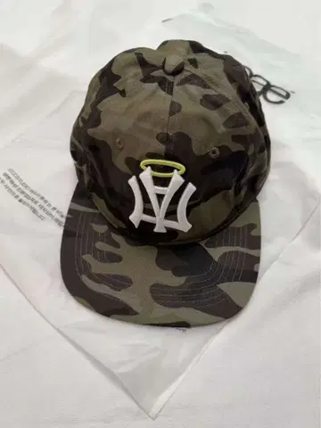 aeae 카모 패턴 화이트 로고 캡