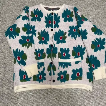 니트 가디건 큼직한 가디건