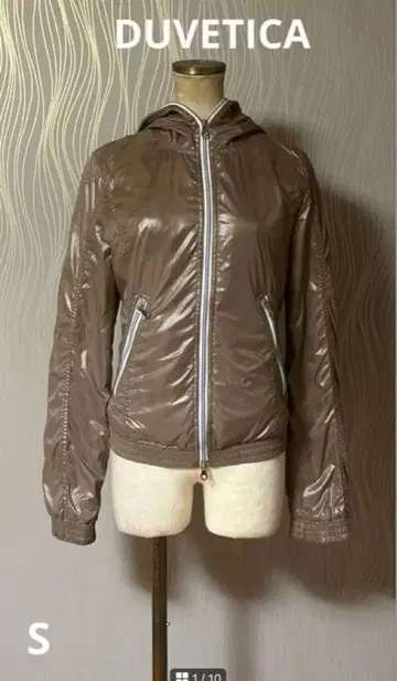 DUVETICA 듀베티카 라이트 다운 베이지