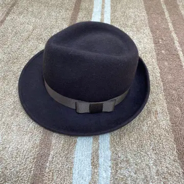 다크 브라운 울 100% 햇