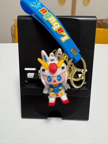 건담 러브브 키링 스트랩