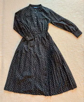 SHIPS 도트 무늬 원피스 블랙