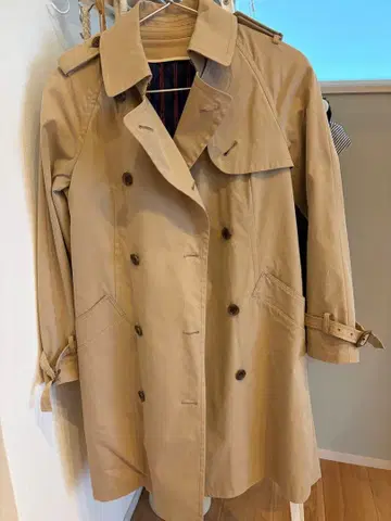 놈브르 임페어 트렌치코트