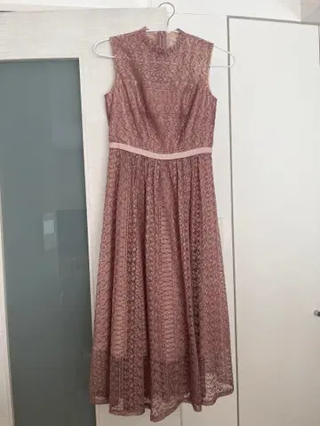 핑크 레이스 슬리브리스 드레스