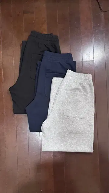 uniqlo sweatpants C