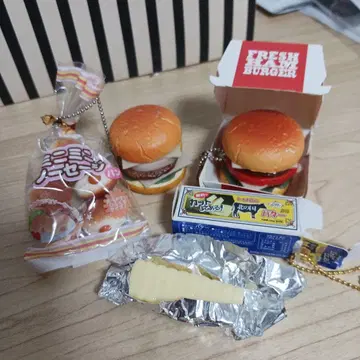 햄버거 캡슐 토이