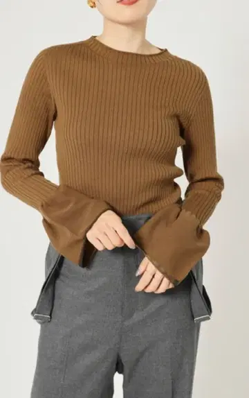 이에나 리브 터틀 니트