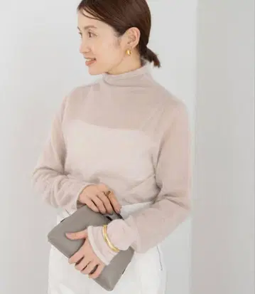 이에나 슈퍼 키드 모헤어 터틀 니트