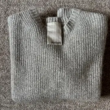 윈 곤제타 라메 니트 긴팔 스웨터