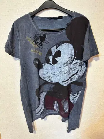 미키마우스 프린트 T셔츠