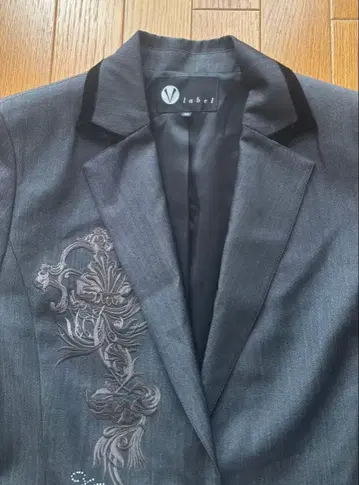 새상품급 VALENZA 42 그레이 자켓